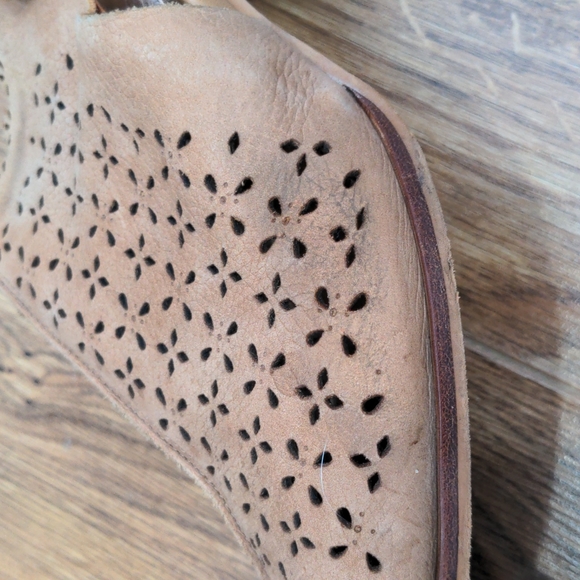 Miss Albright *Anthropologie* Peep Toe Block Heel Sandal Size 9 Tan - Picture 10 of 11